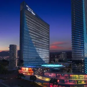 Otel Panorama Orbi City With Sea View